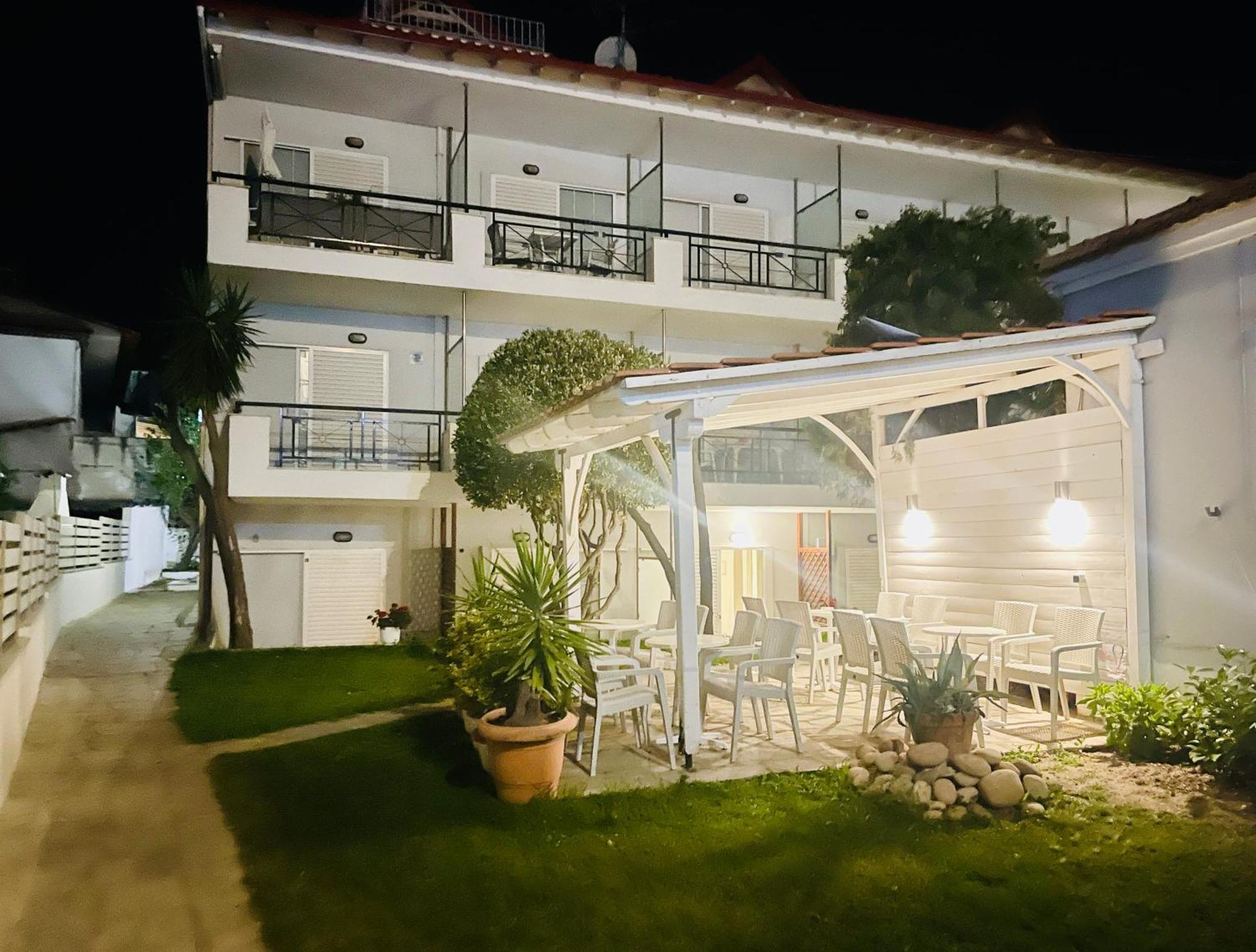 Thalassa Garden Studios Pefkochori Exterior photo